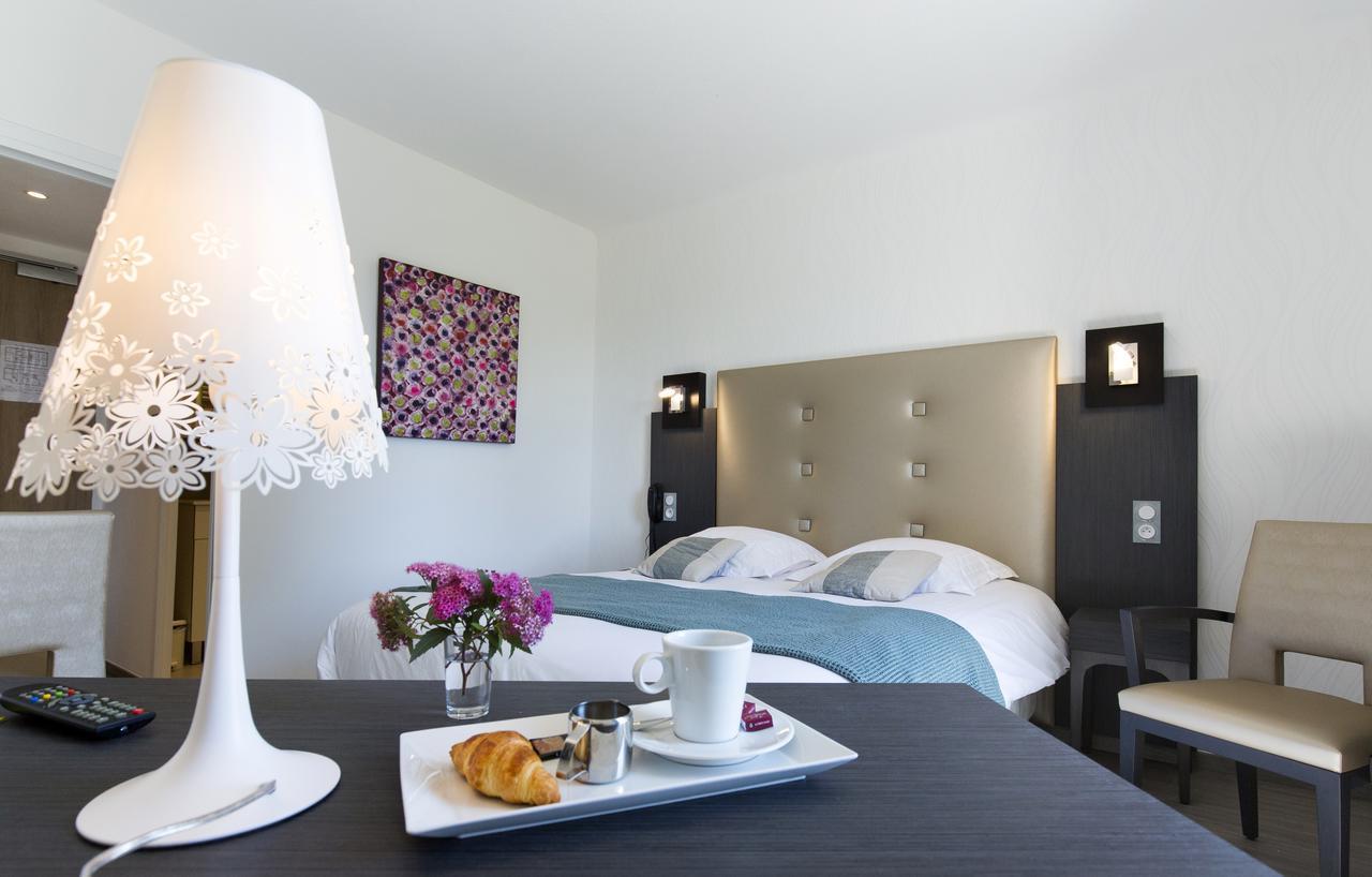 Logis Hotel Restaurant Spa Beau Site Luxeuil-les-Bains Eksteriør billede