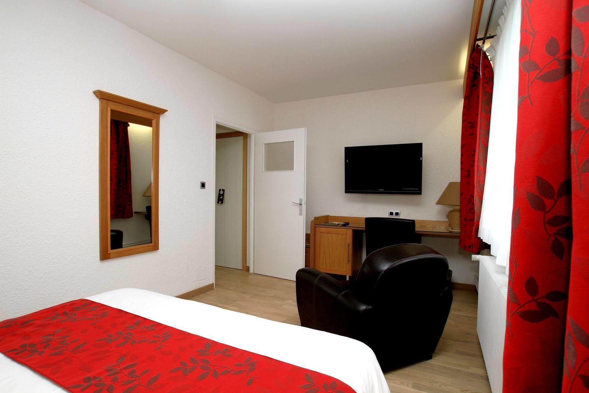 Logis Hotel Restaurant Spa Beau Site Luxeuil-les-Bains Eksteriør billede
