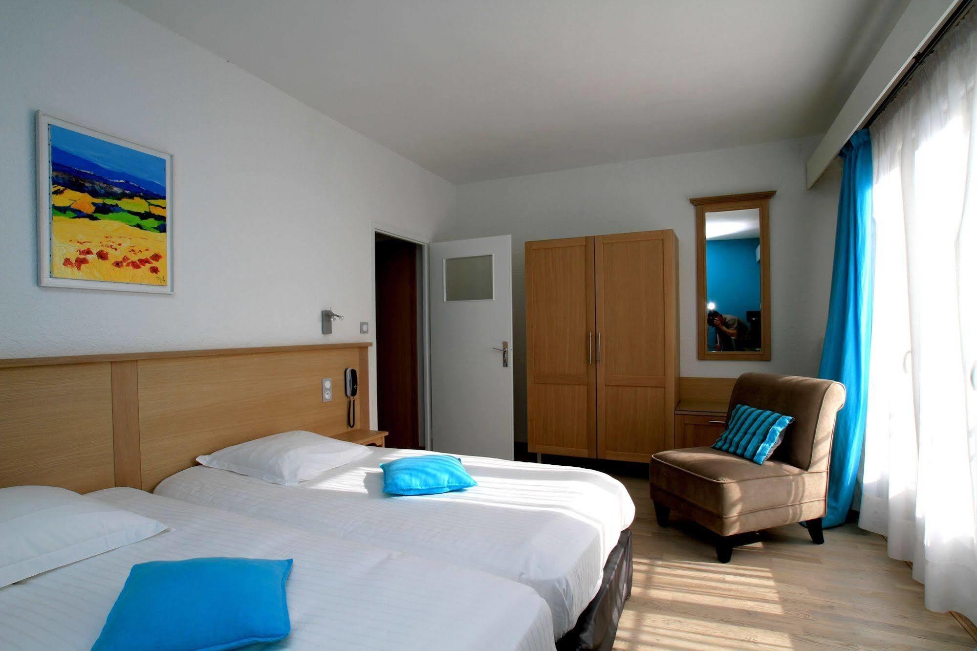 Logis Hotel Restaurant Spa Beau Site Luxeuil-les-Bains Eksteriør billede