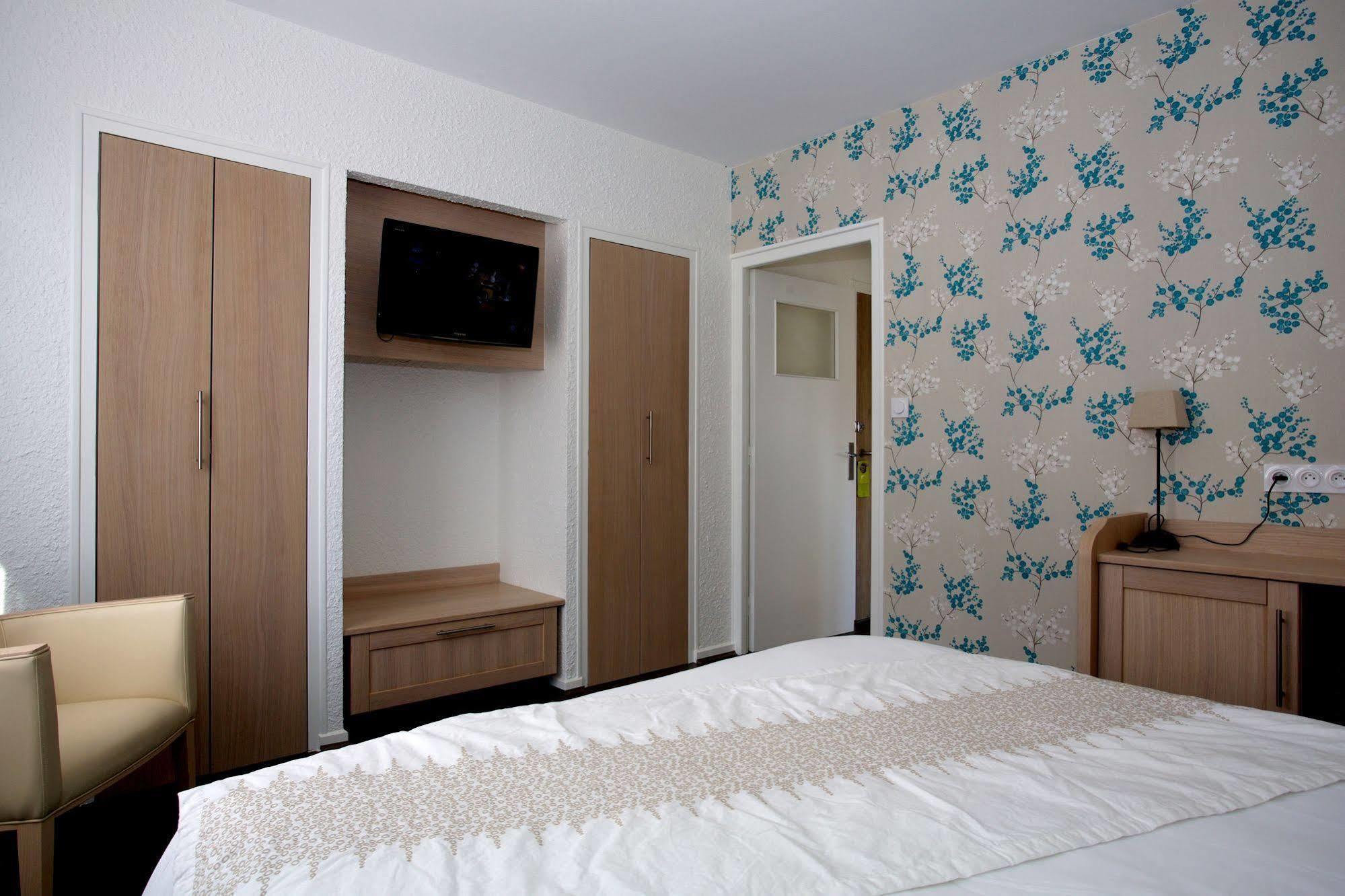 Logis Hotel Restaurant Spa Beau Site Luxeuil-les-Bains Eksteriør billede