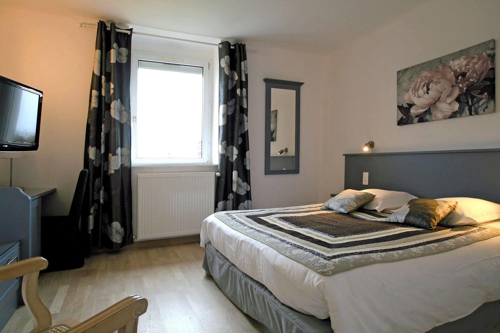 Logis Hotel Restaurant Spa Beau Site Luxeuil-les-Bains Eksteriør billede