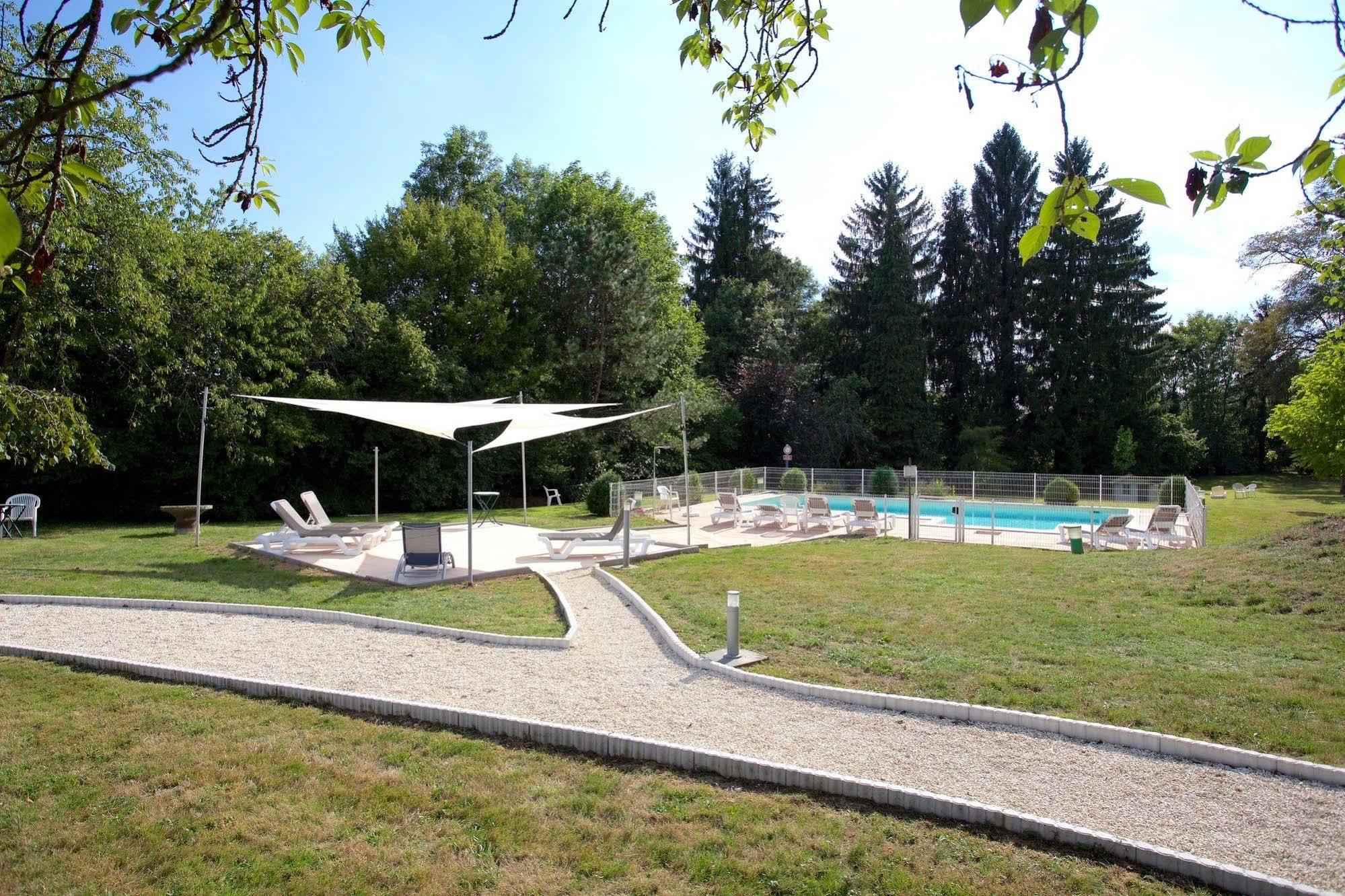 Logis Hotel Restaurant Spa Beau Site Luxeuil-les-Bains Eksteriør billede