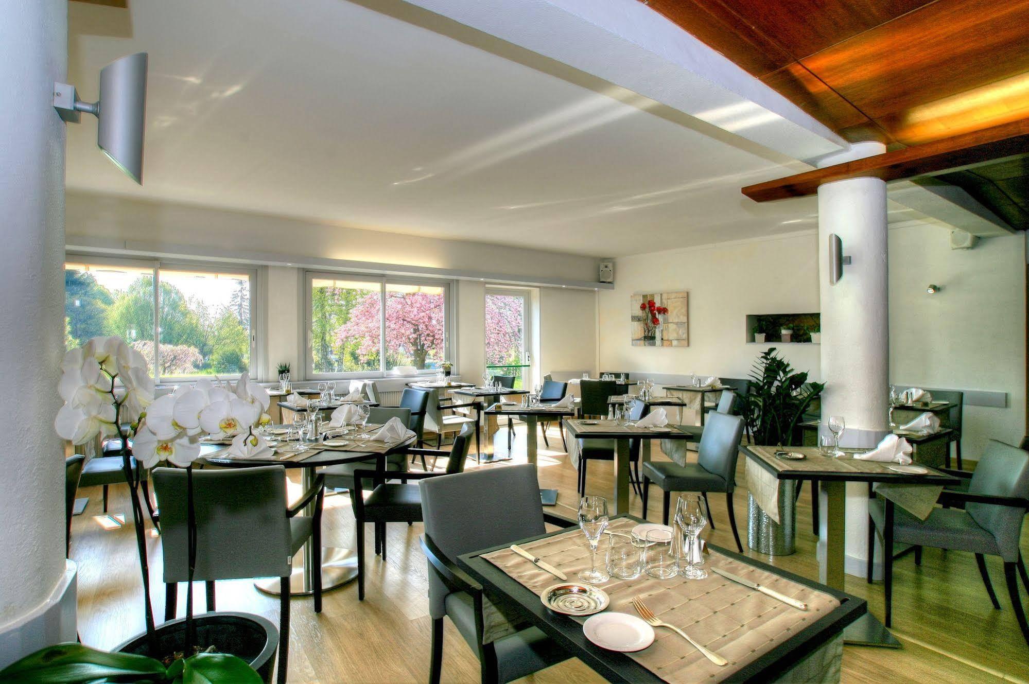 Logis Hotel Restaurant Spa Beau Site Luxeuil-les-Bains Eksteriør billede